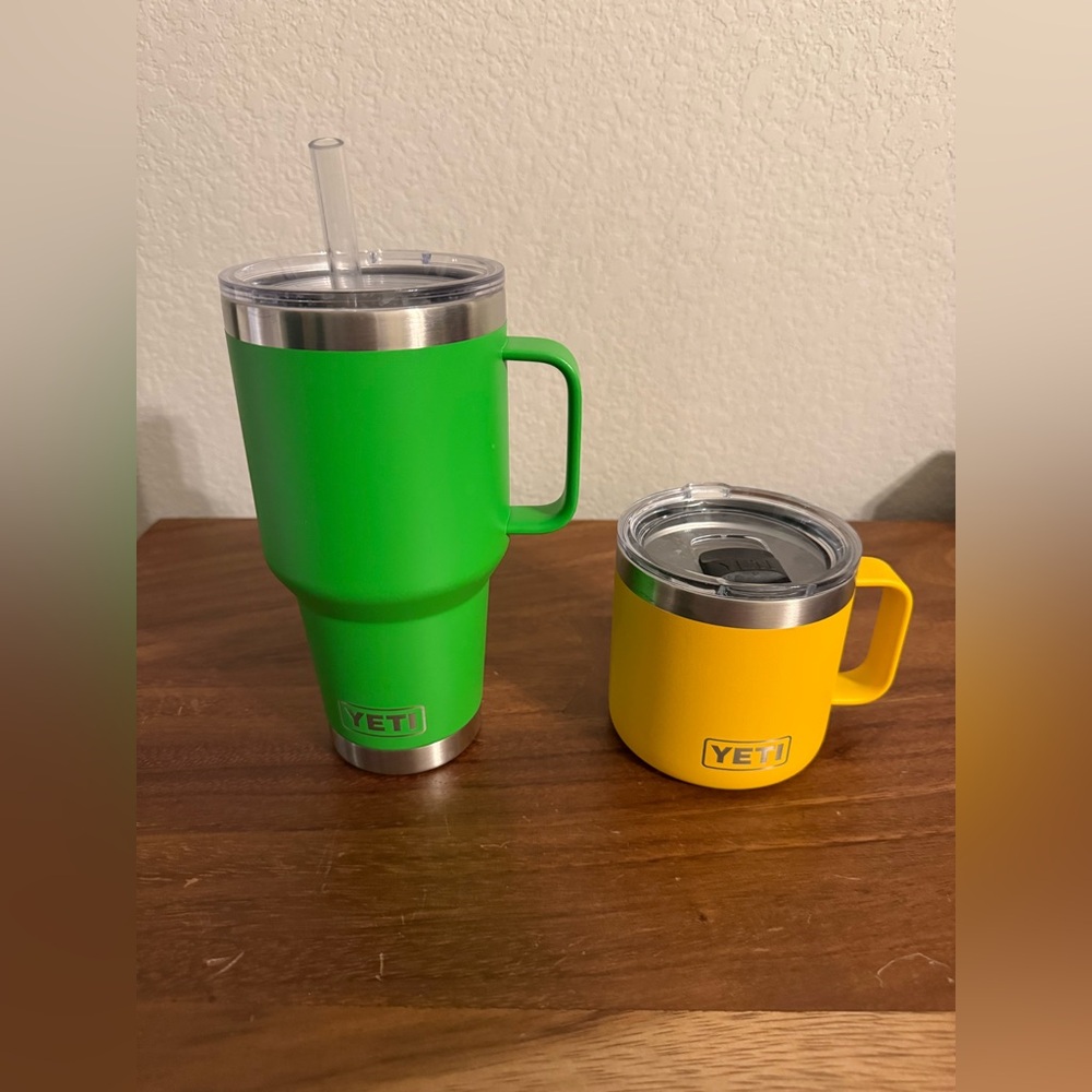 YETI 35oz Straw Mug in Parrot Green & 14oz Rambler Mug in Yellow
